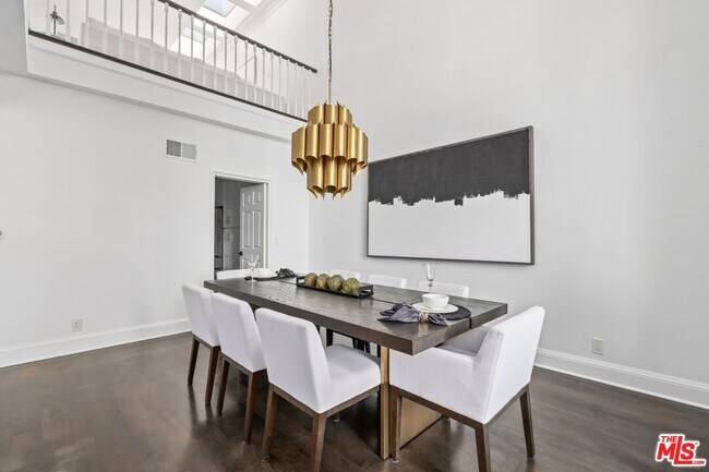 Building Photo - 2241 Canyonback Rd