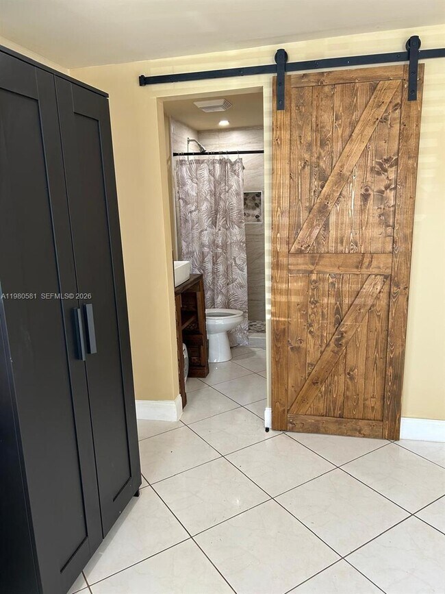 Building Photo - 1301 N 58th Ave