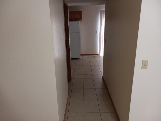 Hall to Kitchen w/Patio - 262 W Main St