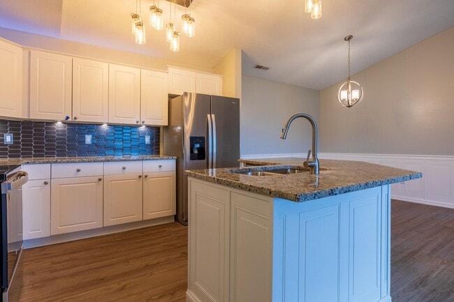 Building Photo - 8081 Crane's Crossing Dr