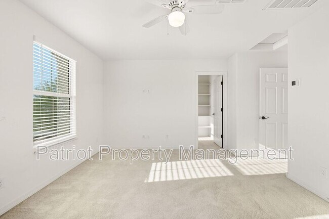 Building Photo - 5821 W Pueblo Ave
