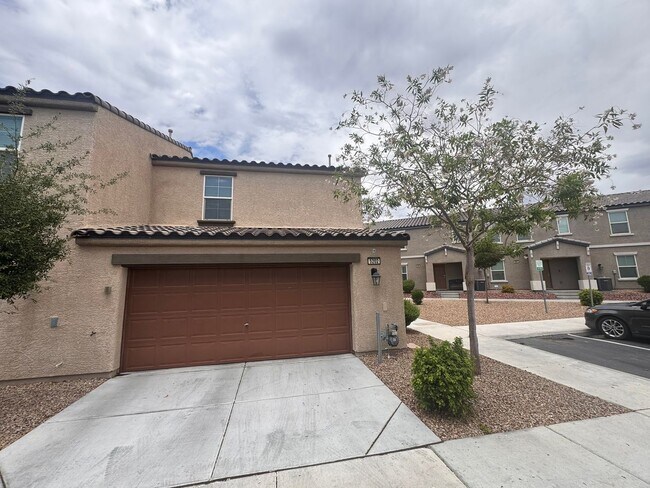 Building Photo - Charming 2-Story Townhome | 2 Bedrooms, 2 Baths & Community Pool