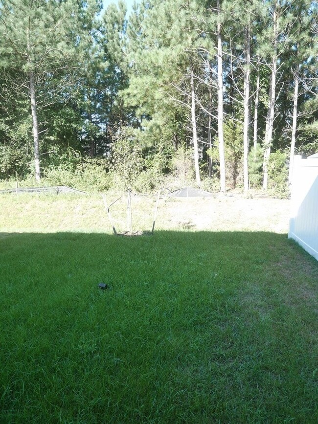 Building Photo - Modern Townhouse in Sassafras Meadows – 2n...