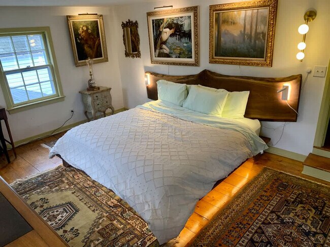 Building Photo - 1357 Canal Rd