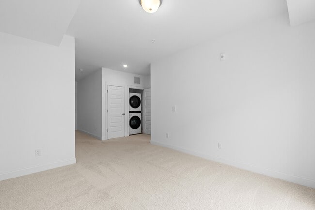 Building Photo - 1206 Coach Sta Aly