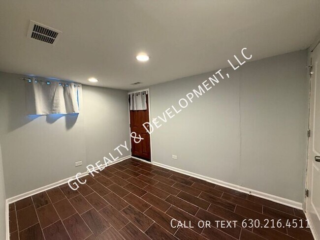 Building Photo - 1615 McDaniel Ave