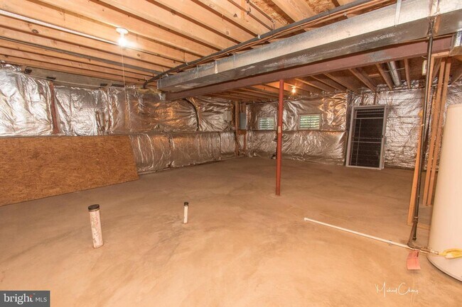 Building Photo - 14114 Silent Wood Way