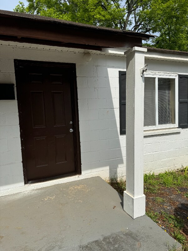 Building Photo - 1517 1st St NE