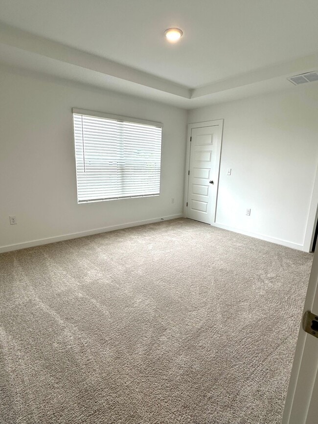 Building Photo - 5870 Tyndall Pl