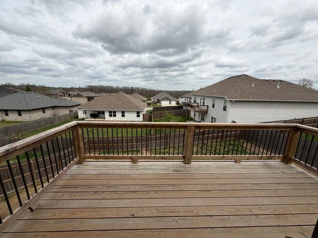 Building Photo - REMODELED 5 Bedroom | 3 Bathroom | 3 Car Garage HOME -- 3,554 sqft | BASEMENT! | NIXA SCHOOLS | F...