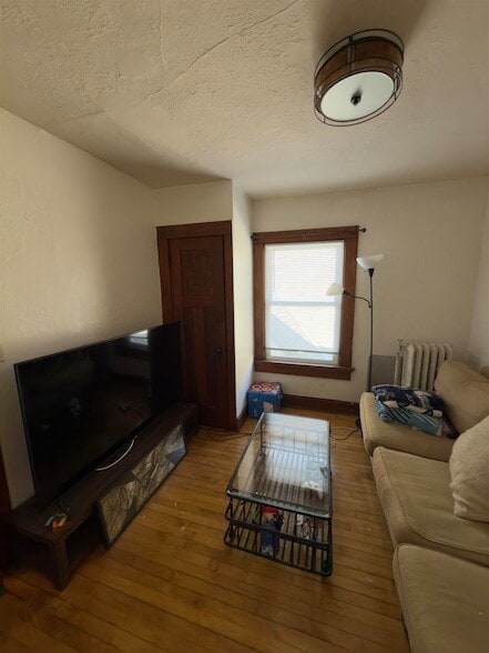 Building Photo - 213 S Broom St