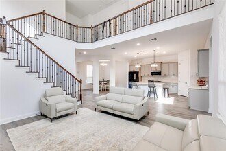 Building Photo - 2808 Stone Branch Dr