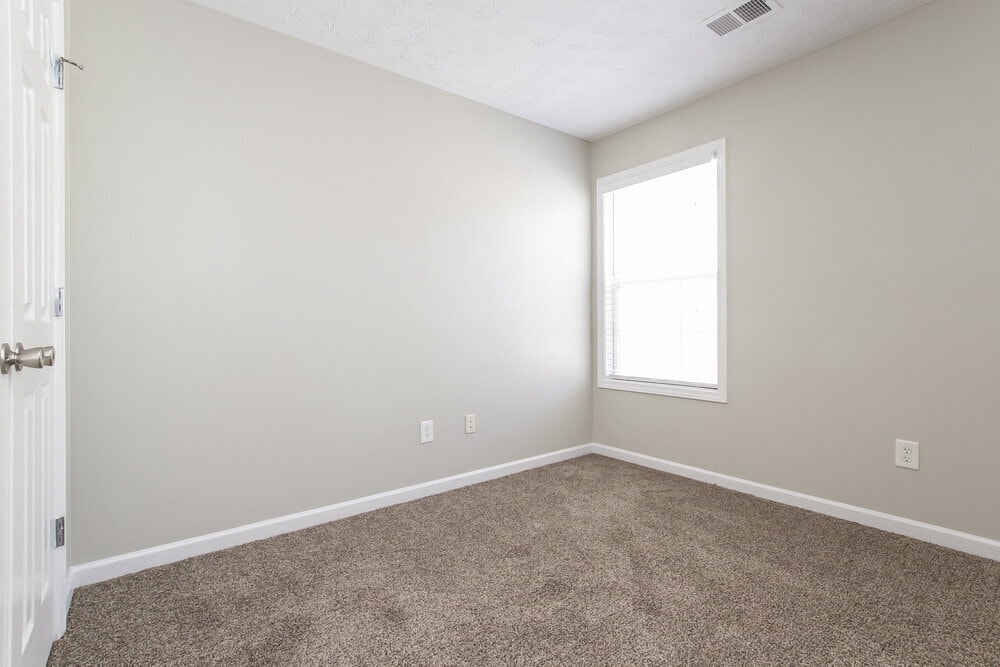 Building Photo - 206 Providence Rd