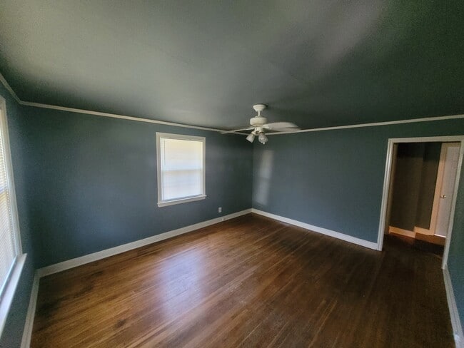 Building Photo - 104 Summerlea Dr