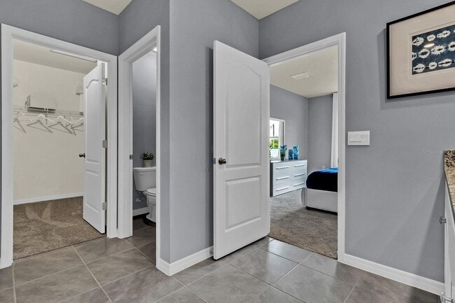 Building Photo - 9560 Black Walnut Dr