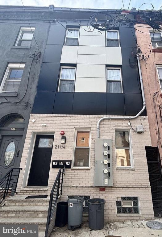 Primary Photo - 2104 N 8th St