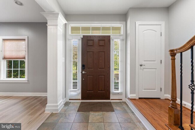 Building Photo - 42524 Rowderbury Square