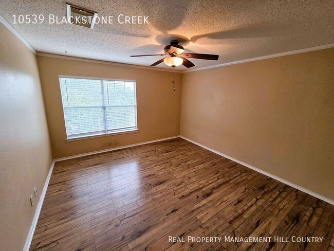 Building Photo - 10539 Blackstone Creek