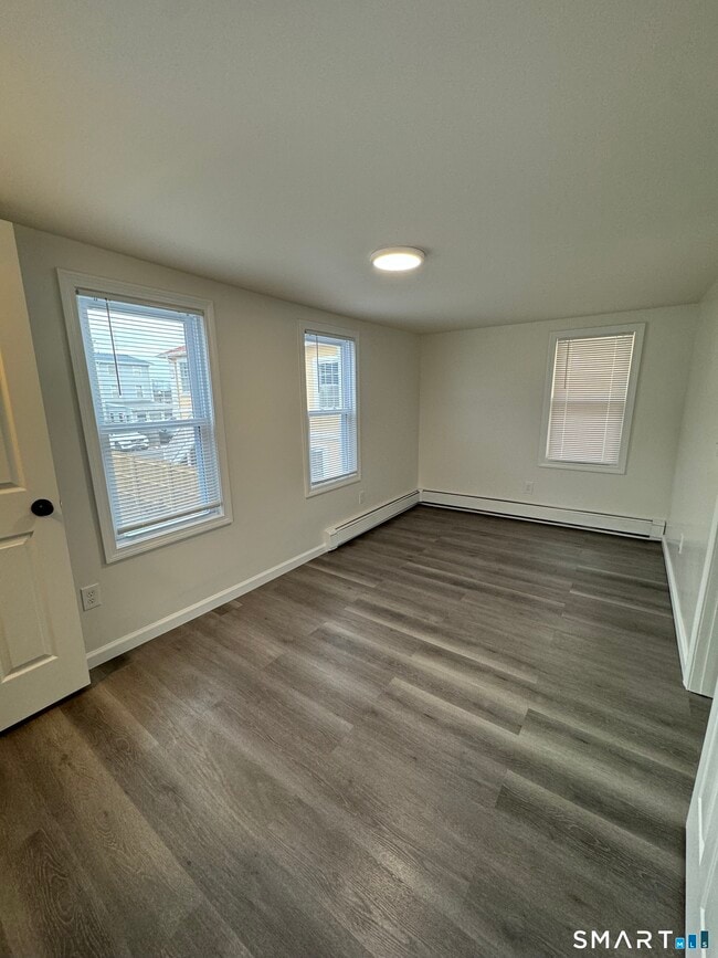 Building Photo - 19 Benham Ave