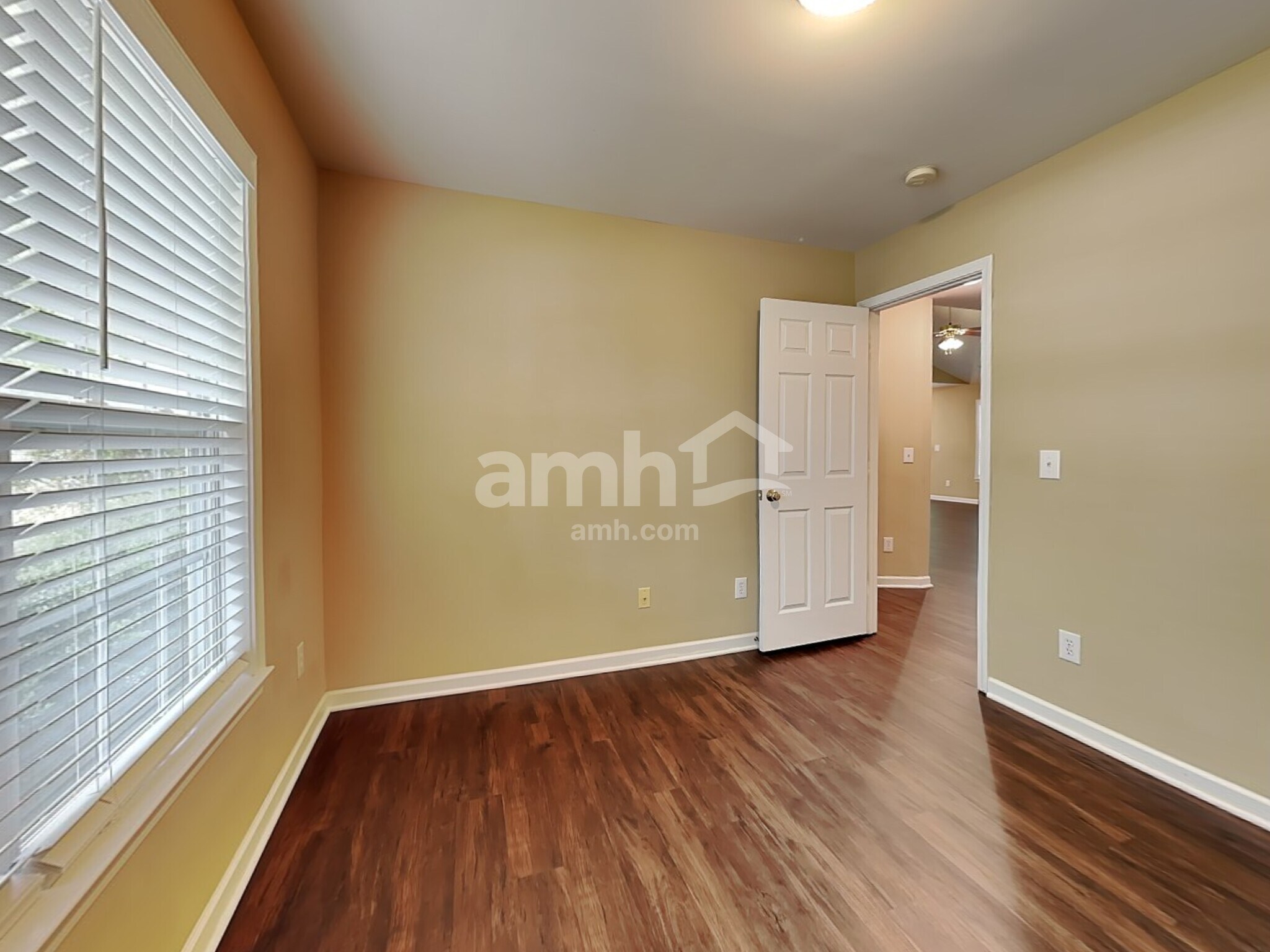 Building Photo - 5910 Bluestem Cir
