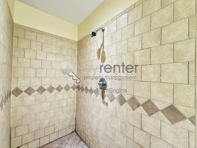 Building Photo - 7005 Tyner Rd