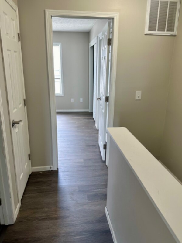 Building Photo - 6018 Brice Park Dr