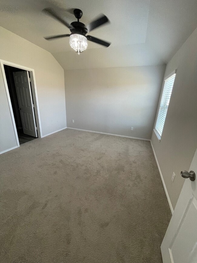 Building Photo - 323 Cumberland Forest Dr