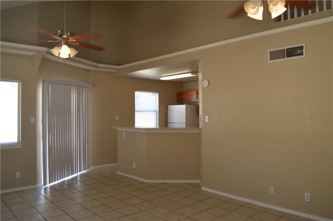 Building Photo - 11713 Snow Hawk Dr