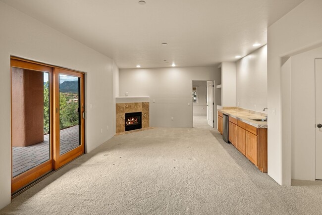 Building Photo - Unfurnished, 1-year long-term rental