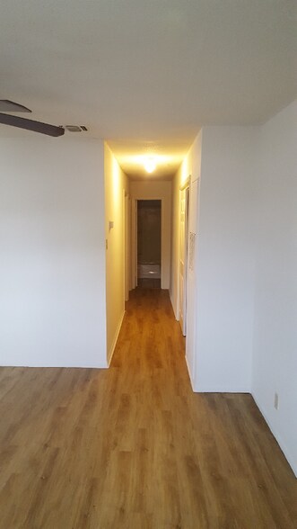 Building Photo - 536 J St