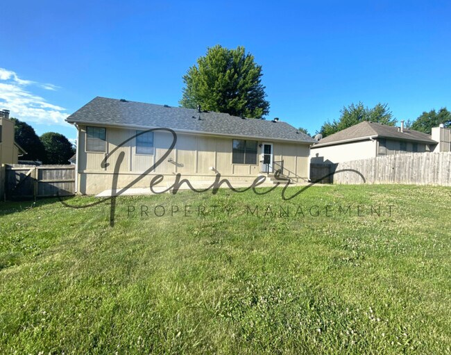 Building Photo - 505 SE Mt Vernon Dr