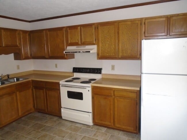 Building Photo - Timberlake  Apartments