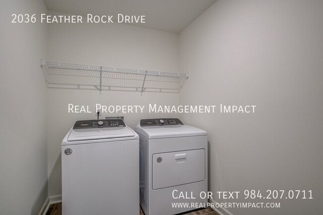 Building Photo - 2036 Feather Rock Dr
