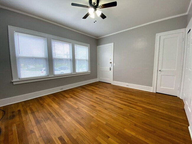 Building Photo - 2138 Madison Ave SE