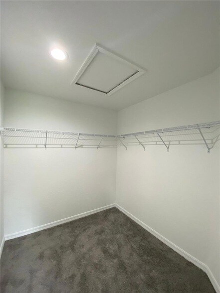 Building Photo - 4004 SW 138th Pl