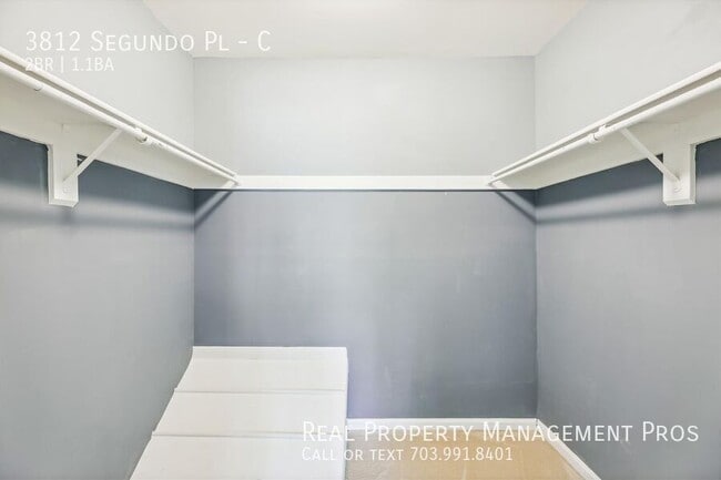 Building Photo - 3812 Segundo Pl