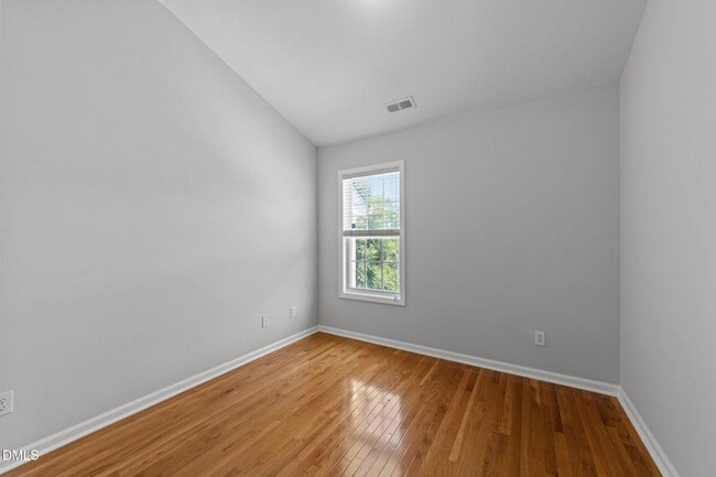 Building Photo - 6809 Middleboro Dr