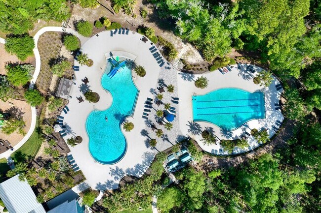 Building Photo - 16930 Storyline Dr