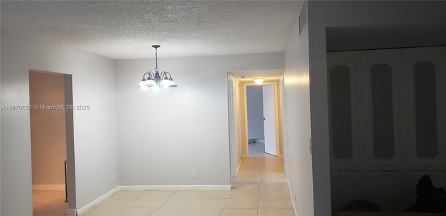 Building Photo - 17011 N Bay Rd