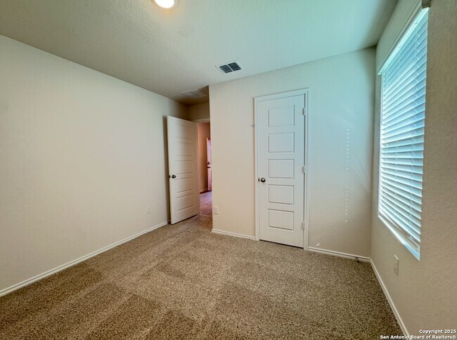 Building Photo - 349 Trent Dr