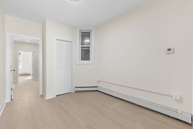 Building Photo - 349 Grove St
