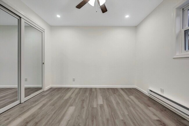 Building Photo - 752 Toll Rd