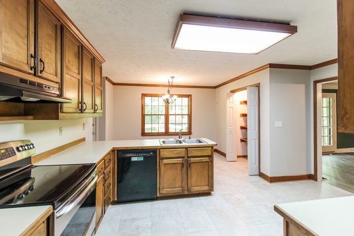 Building Photo - 2945 Camary Pl Dr SE