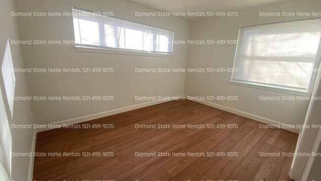 Building Photo - 27 Barbara Dr