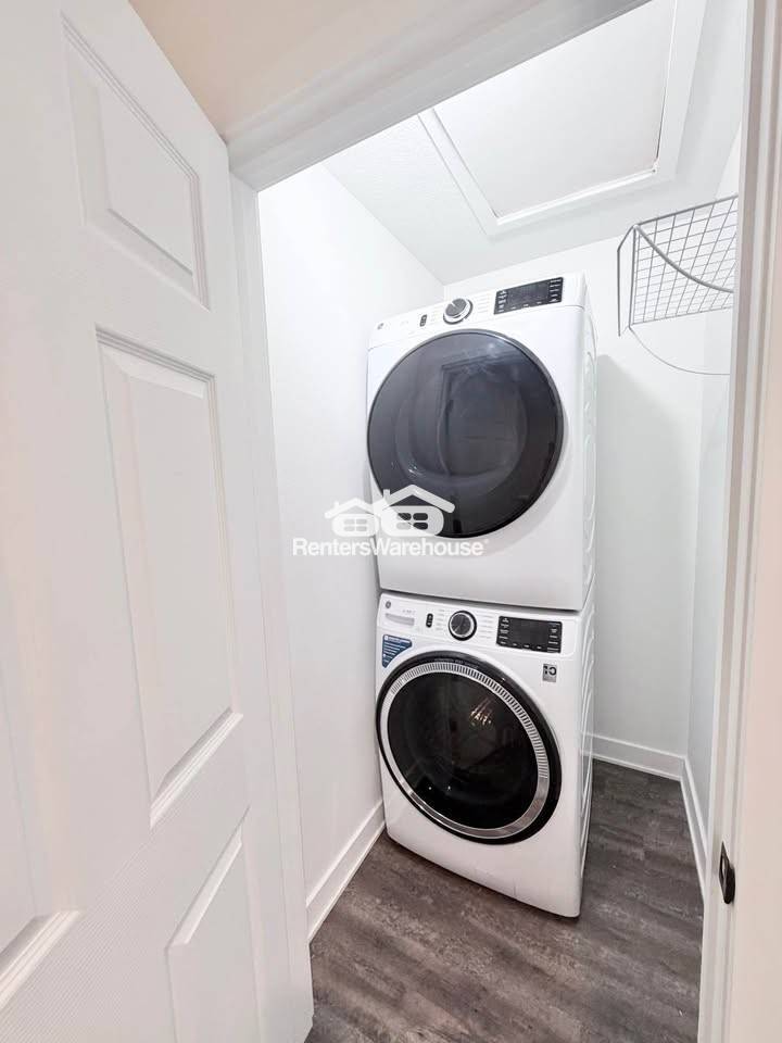 Building Photo - 2103 Willis Ave