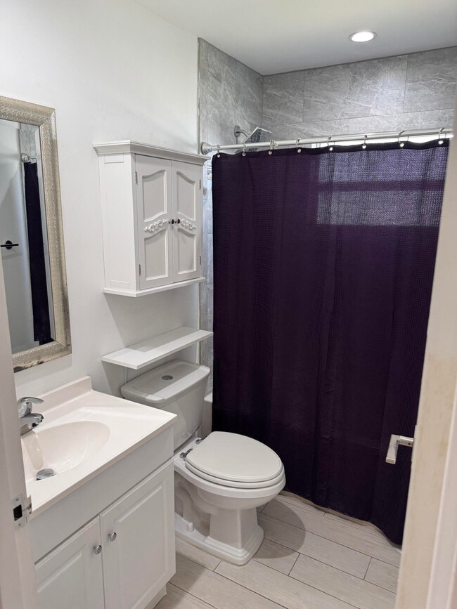 Building Photo - 669 Monaco Ct