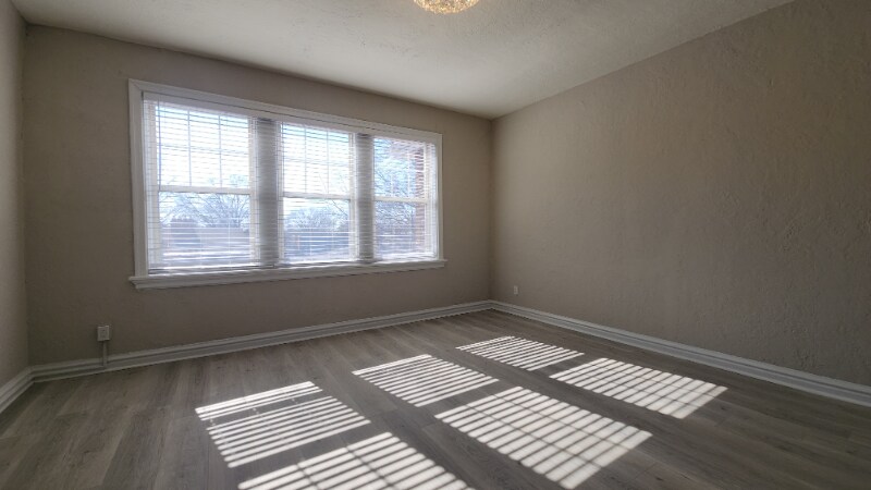 Building Photo - 7507 Oxford Dr