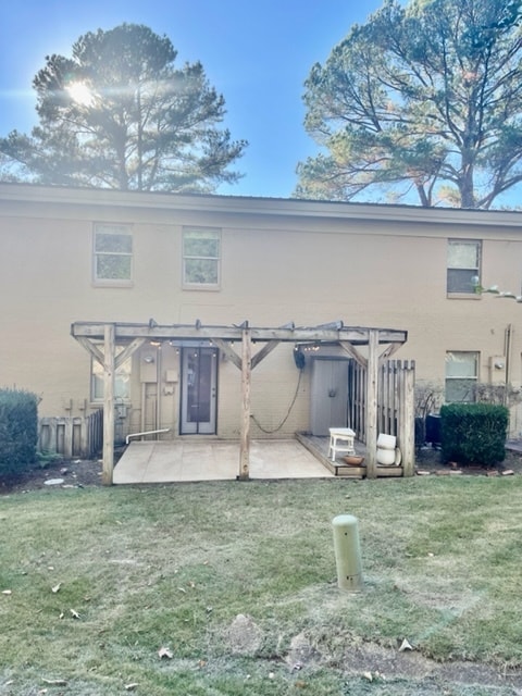 back of condo - 122 Rd 1084