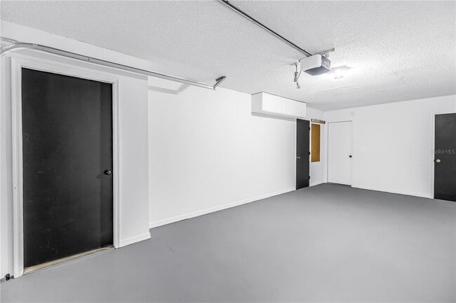 Building Photo - 9613 Tara Cay Ct