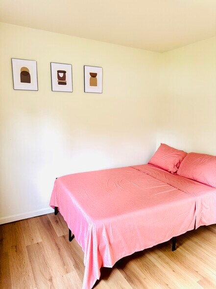 Building Photo - 2014 Ritchie Rd